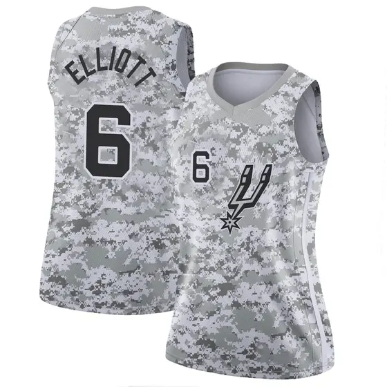 Spurs earned 2025 edition jersey